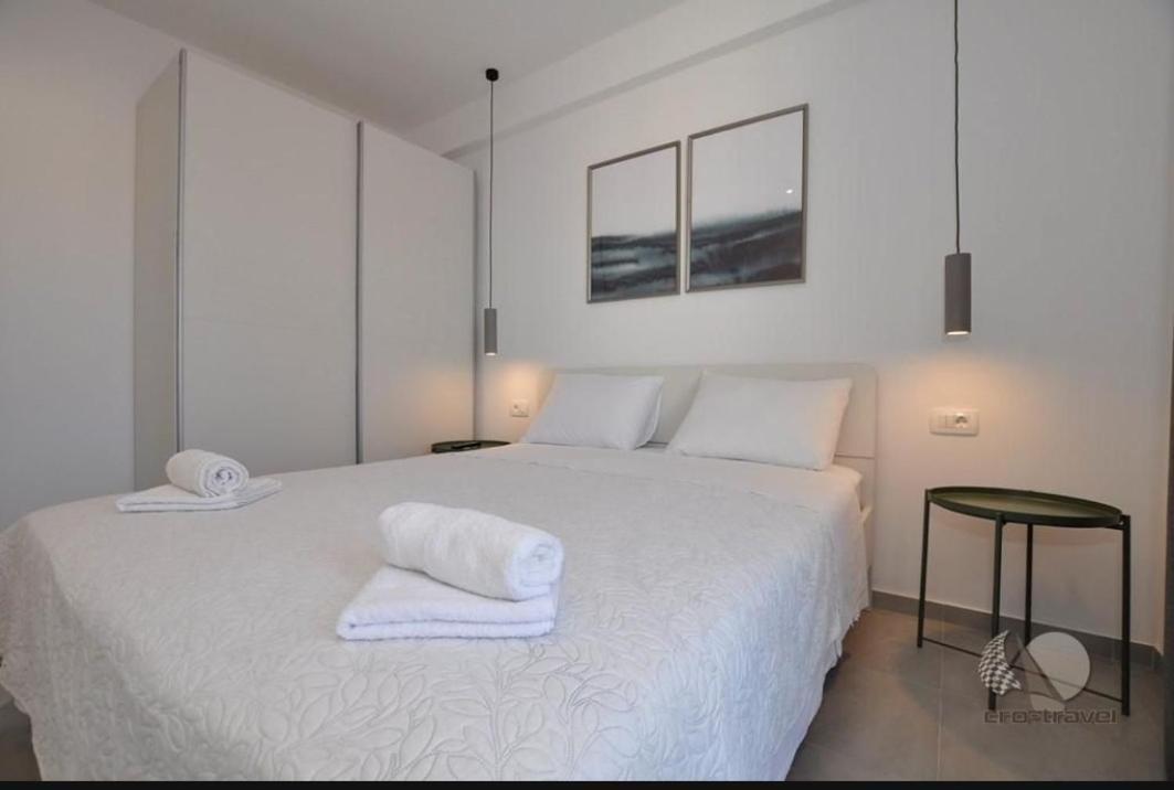 Apartmani Miranda Drasnice Luaran gambar