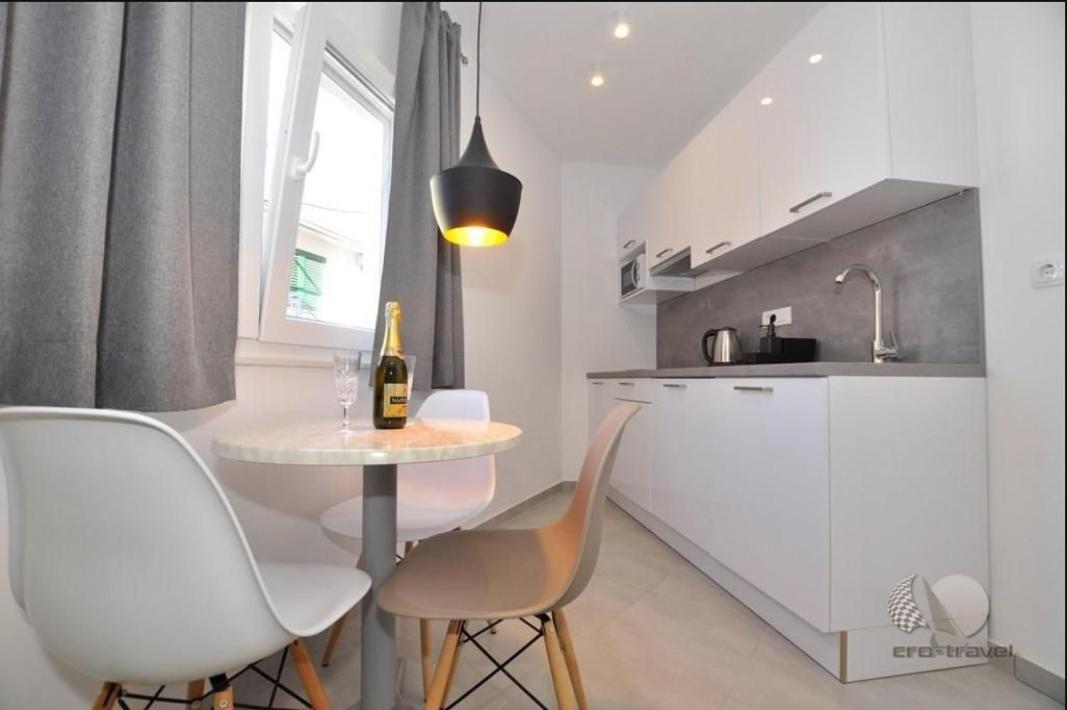Apartmani Miranda Drasnice Luaran gambar