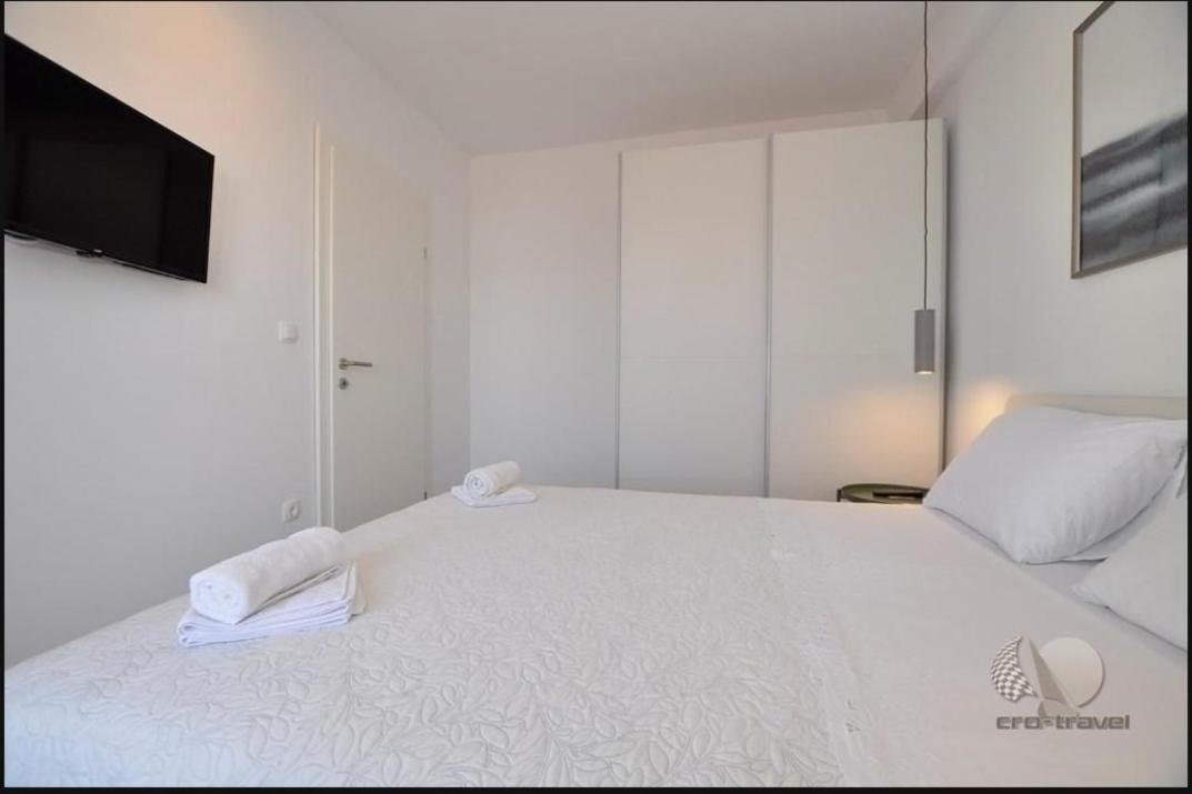 Apartmani Miranda Drasnice Luaran gambar